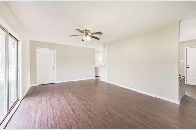 2390 Sarah Street, Beaumont, TX 77705 - Photo 8