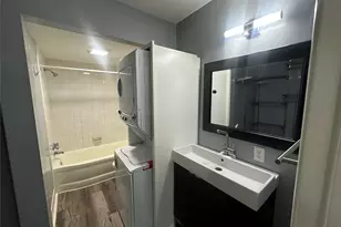 3262 Branard St, Houston, TX 77098 - Photo 6