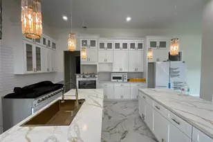9756 Westview Dr, Houston, TX 77055 - Photo 20