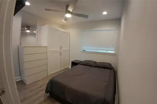 10326 Meadow Lake Ln Ln, Houston, TX 77042 - Photo 10