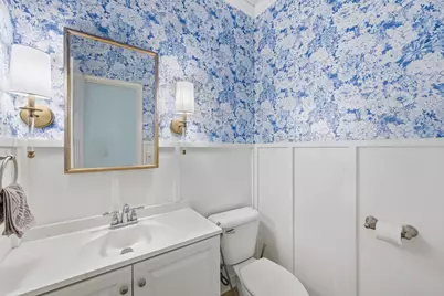 26 E Sterling Pond Circle, The Woodlands, TX 77382 - Photo 16