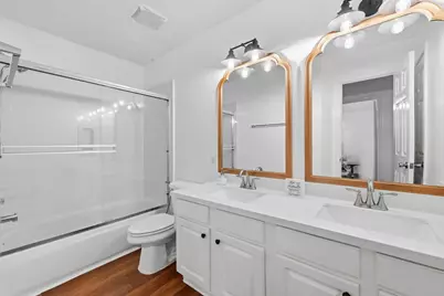 26 E Sterling Pond Circle, The Woodlands, TX 77382 - Photo 30