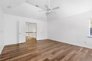 26 E Sterling Pond Cir, The Woodlands, TX 77382 - Photo 26