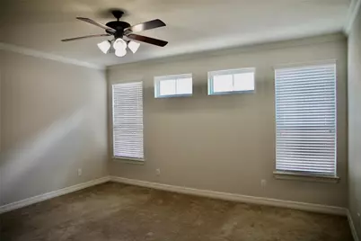 28 W Oaks Drive, Houston, TX 77058 - Photo 34