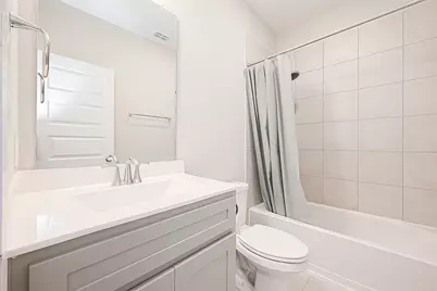 10915 Brambling Wood Drive, Houston, TX 77043 - Photo 34