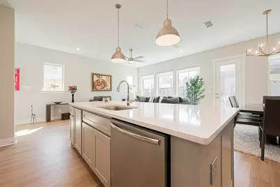 10915 Brambling Wood Drive, Houston, TX 77043 - Photo 20