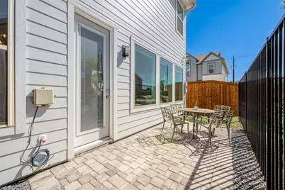 10915 Brambling Wood Drive, Houston, TX 77043 - Photo 46