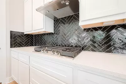 10915 Brambling Wood Drive, Houston, TX 77043 - Photo 18