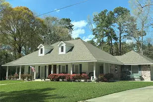 404 Pecan, Village Mills, TX 77663 - Photo 2