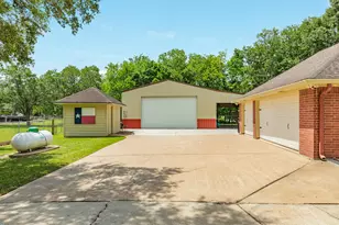 5620 County Rd 166, Alvin, TX 77511 - Photo 26
