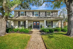 16419 Brookvilla Dr, Houston, TX 77059 - Photo 1