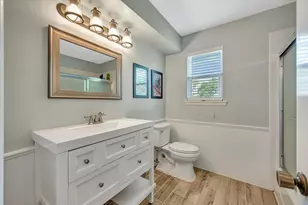 16419 Brookvilla Dr, Houston, TX 77059 - Photo 18