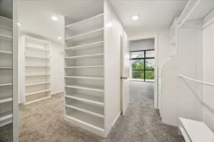 21 Briar Hollow Ln, Houston, TX 77027 - Photo 16