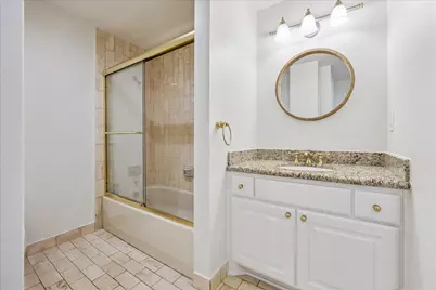 21 Briar Hollow Lane #501, Houston, TX 77027 - Photo 6