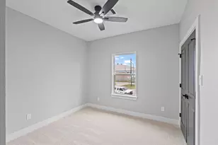 7349 Sandle St, Houston, TX 77088 - Photo 10