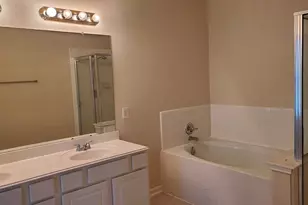 2318 Waterwood Dr, Sugar Land, TX 77479 - Photo 16