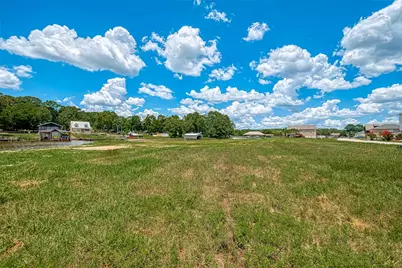 70 Cypress Bend, Huntsville, TX 77340 - Photo 32