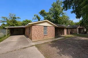 9715 Leath St, Houston, TX 77093 - Photo 2