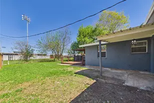 1210 Connie St, Alvin, TX 77511 - Photo 32