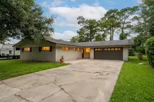121 Glynn St, Bridge City, TX 77611 - Photo 1