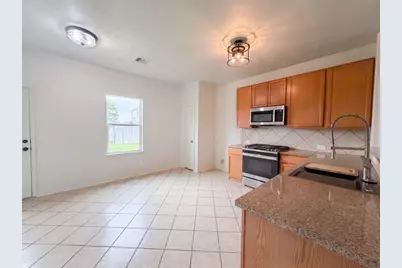 109 Mustang Stampede Drive, La Marque, TX 77568 - Photo 8