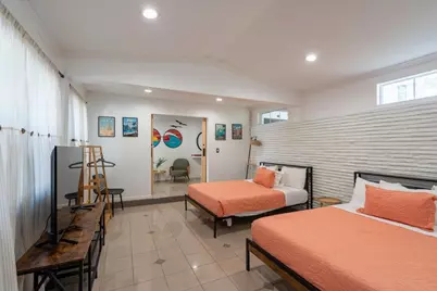 7916 Glenview Drive, Houston, TX 77061 - Photo 14