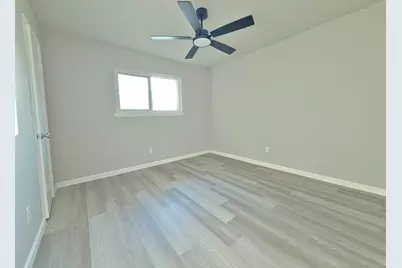 1618 Live Oak Hollow Street, Pearland, TX 77581 - Photo 30