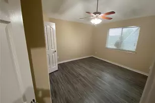 4903 Summer Ridge Dr, Conroe, TX 77303 - Photo 20