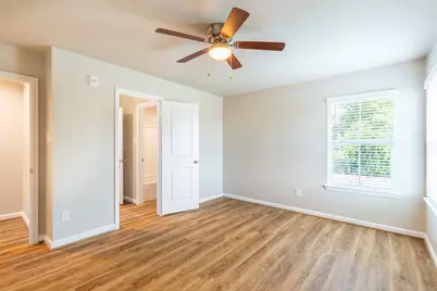203 Park Place Circle #D, Waller, TX 77484 - Photo 4