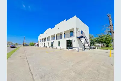 7704 Irvington Boulevard, Houston, TX 77022 - Photo 2