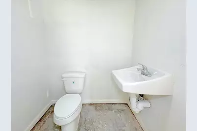 7704 Irvington Boulevard, Houston, TX 77022 - Photo 18