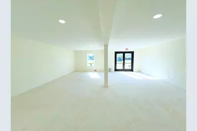 7704 Irvington Boulevard, Houston, TX 77022 - Photo 6