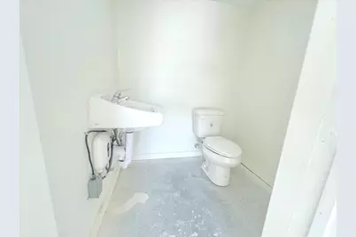 7704 Irvington Boulevard, Houston, TX 77022 - Photo 10