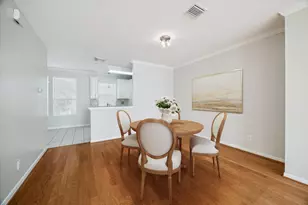 1639 Sutton St, Houston, TX 77006 - Photo 12
