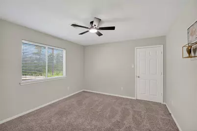 6046 Sandy Creek Drive, Baytown, TX 77523 - Photo 40