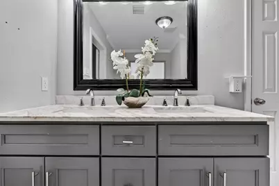 6046 Sandy Creek Drive, Baytown, TX 77523 - Photo 28