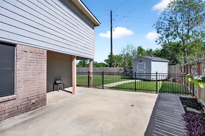 6046 Sandy Creek Drive, Baytown, TX 77523 - Photo 42
