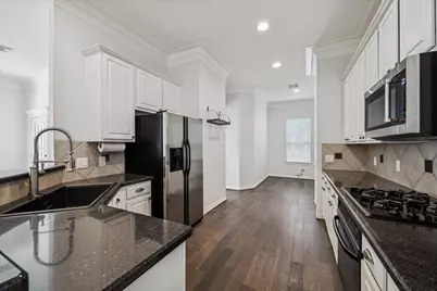 5208 Blossom Street #5, Houston, TX 77007 - Photo 10