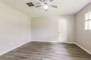 25106 Lynbriar Ln, Spring, TX 77373 - Photo 10