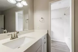 25106 Lynbriar Ln, Spring, TX 77373 - Photo 16