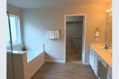 1330 Yucca Mountain Drive, Houston, TX 77090 - Photo 8