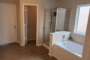 1330 Yucca Mountain Dr, Houston, TX 77090 - Photo 12