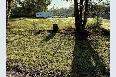 106 Lake Drive, Holiday Lakes, TX 77515 - Photo 2