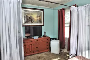 1628 46th St, Galveston, TX 77551 - Photo 28