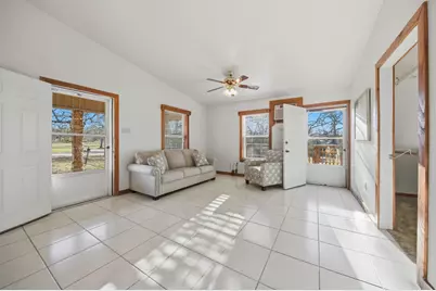 100 Choctaw Crest, Somerville, TX 77879 - Photo 10