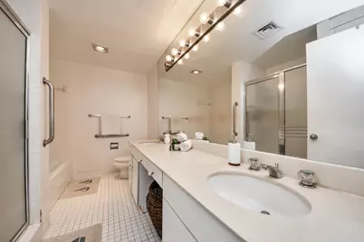 5000 Montrose Boulevard #14H, Houston, TX 77006 - Photo 24