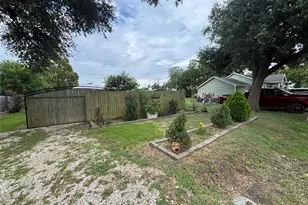 2213 1st Ave N, Texas City, TX 77590 - Photo 1