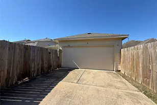 8206 Malago Point Dr, Cypress, TX 77433 - Photo 32