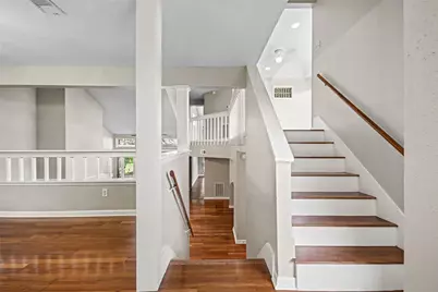 18222 Bal Harbour Drive, Houston, TX 77058 - Photo 16