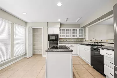 18222 Bal Harbour Drive, Houston, TX 77058 - Photo 12